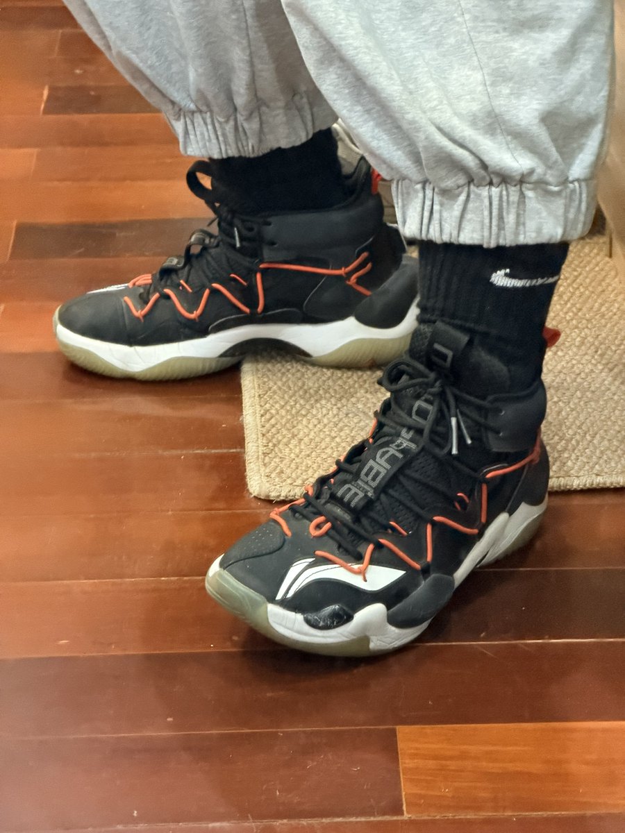 Extrrole tweet media