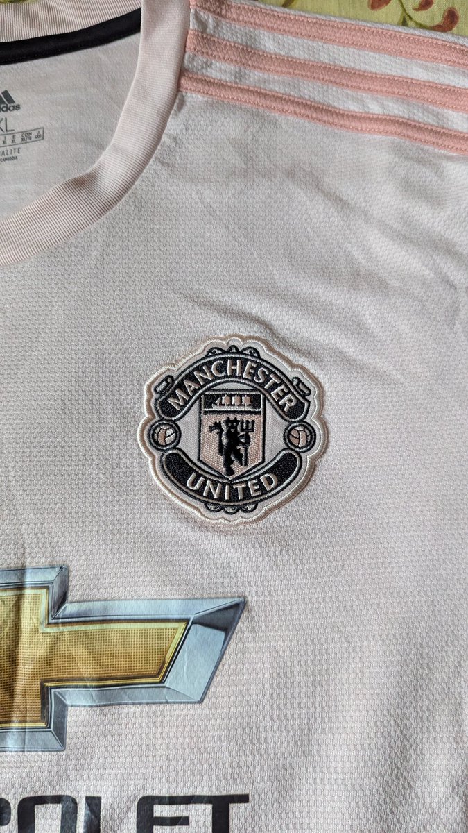 saint_beads's tweet photo. Man U 2018 Away kit
XL
Ugx 30,000
#Rare_Finds 
#Sports https://t.co/XRHNdhPYD0