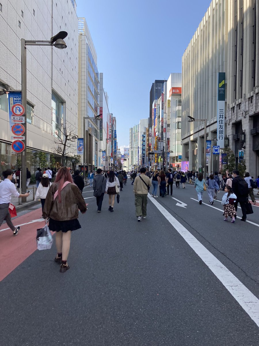 EWJ243Q's tweet photo. 東京の街にでて〜きま〜した https://t.co/we8nSeoxAH