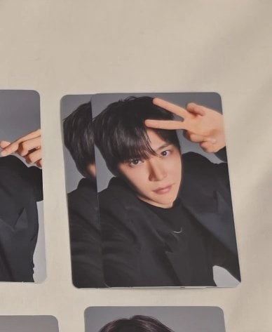 달 tweet media