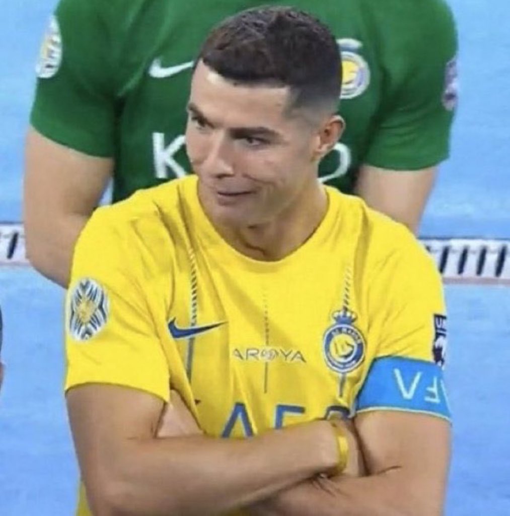 Pov: your mood when  your doctor tells you that your 3 children are not your biological children. Omo dna don do some men shegge....