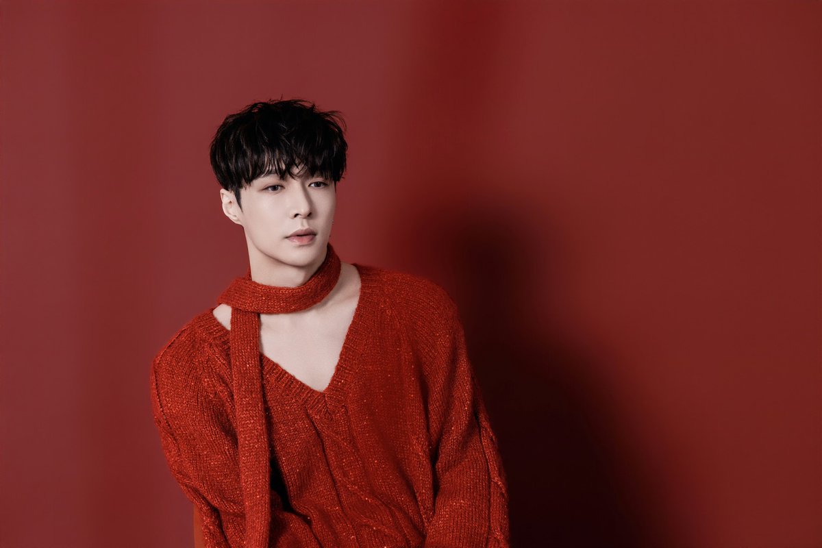knockknock0408's tweet photo. LAY - 张艺兴工作室 weibo https://t.co/N7LFzGpjBY