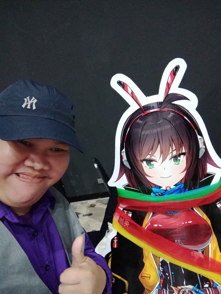 guy game tweet media