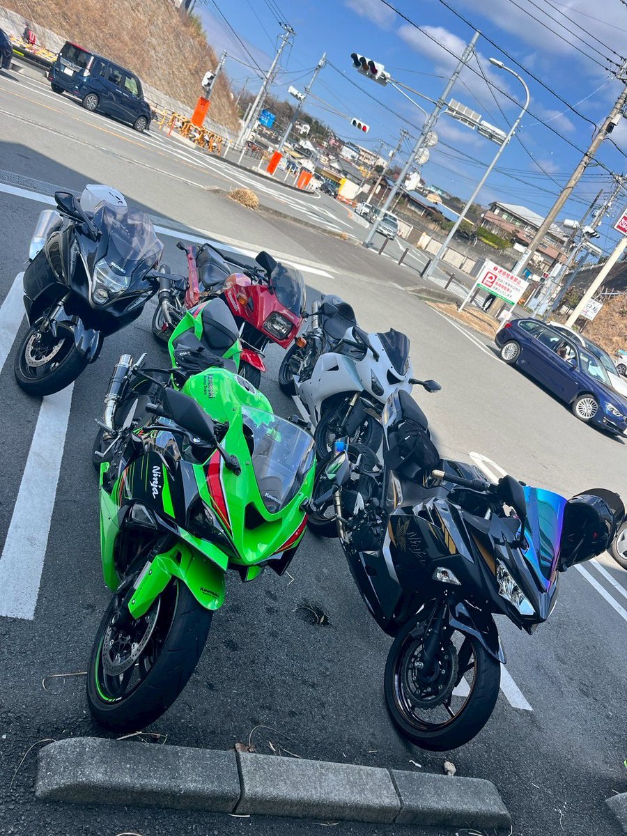 baseball_k19's tweet photo. 河津桜ツーリング！
渋滞と花粉はもう勘弁…

#バイク
#バイク乗り
#バイクのある生活 https://t.co/WPJGxTOQ6X