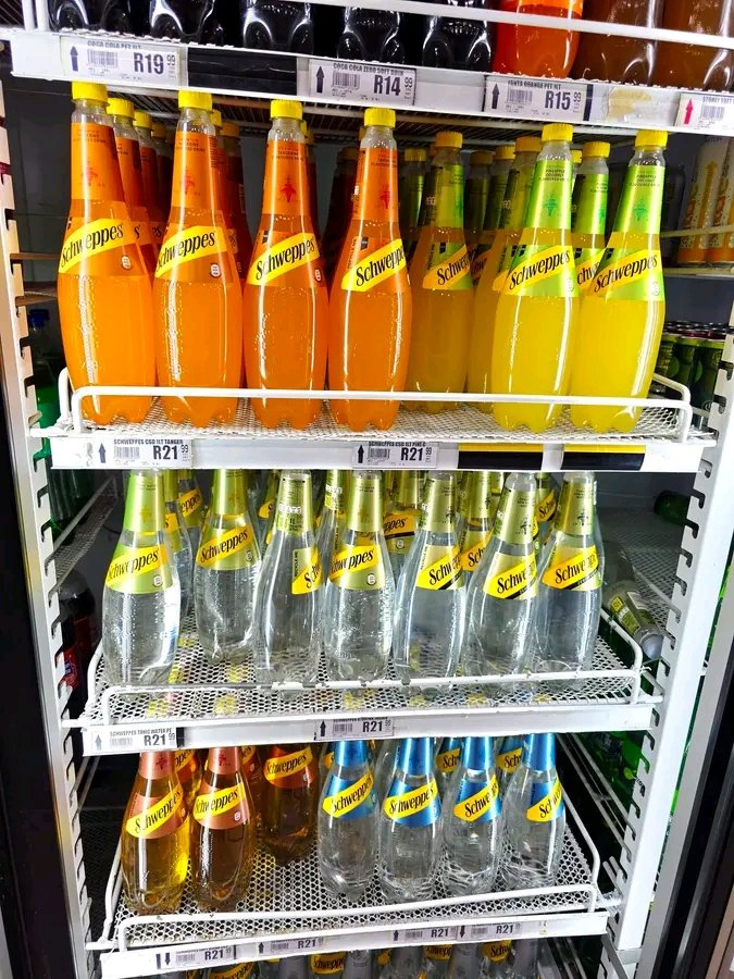 YourBoiShu_'s tweet photo. Oh Schweppes really cooked with these new flavours🔥 https://t.co/VFSBtVWyEm