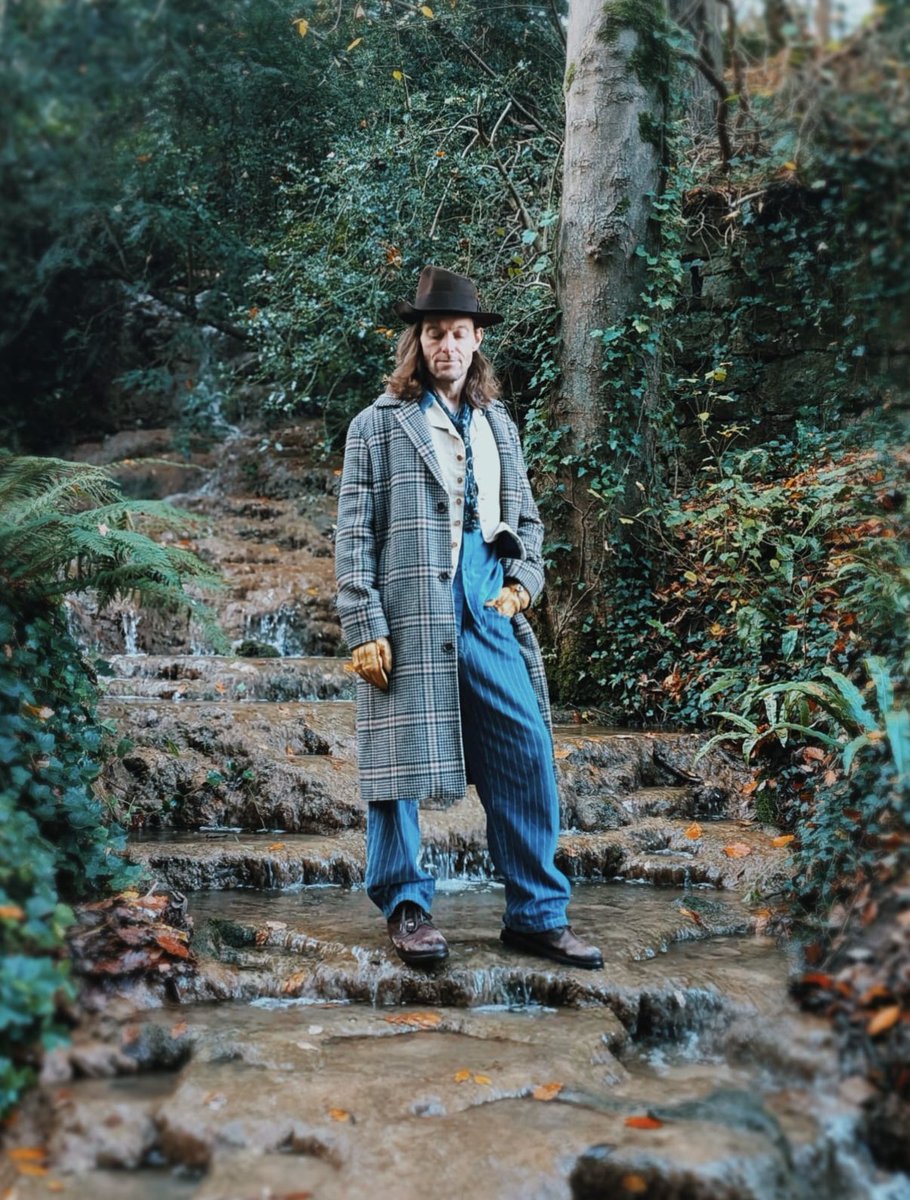 TheJPEGGallery ⌐◨-◨ tweet media