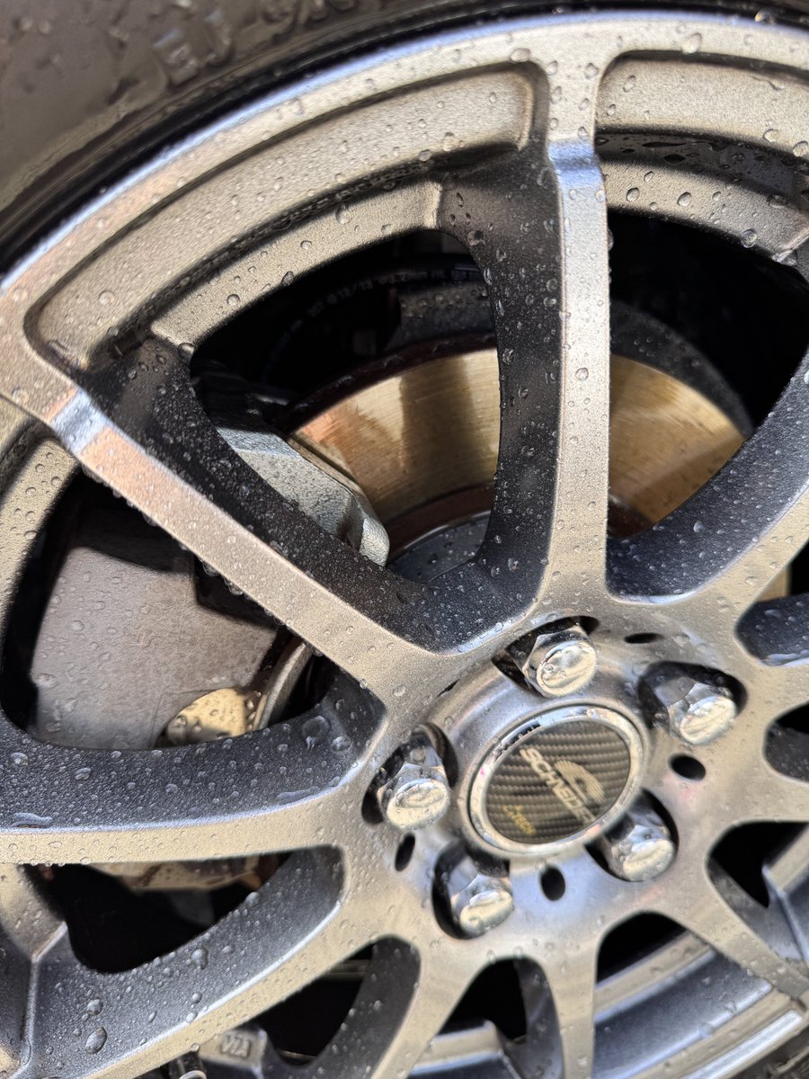 Rps6xx's tweet photo. 洗車ウィークで貰ったスノーコーティング❄️

ホイールに使う分には撥水性も十分やし、
コスパ良すぎてじゃんじゃん使える😌

#洗車ウィーク #ながら洗車で楽しく継続 ＠nagarasensha https://t.co/WNW02wxMmw