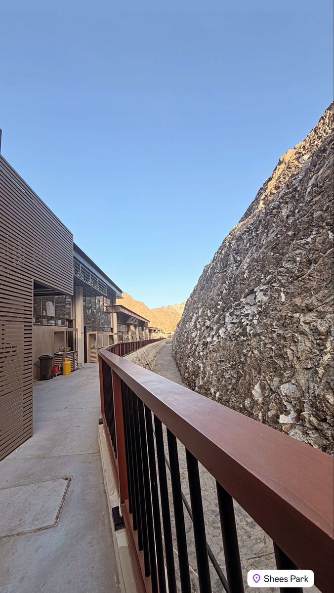 A℘ຮara♛ tweet media