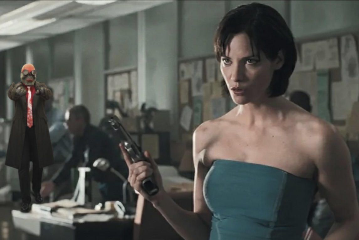 Deleted scene of me on the set of Resident Evil: Apocalypse…
No, I’m not playing a zombie, I’m just mesmerized by Sienna Guillory playing Jill Valentine…