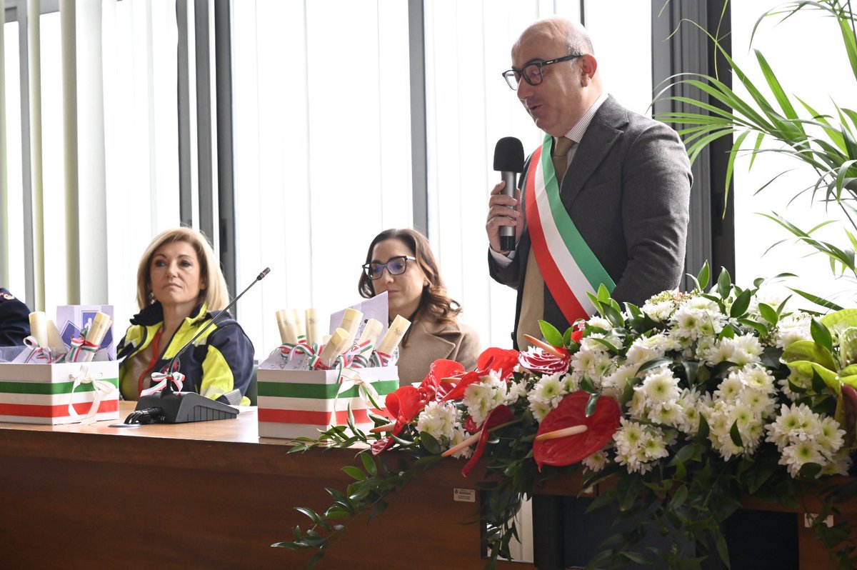 marottavito's tweet photo. Per chi anche nelle difficoltà ha trovato la forza per ripartire. Grazie ai nostri straordinari Volontari https://t.co/h3TBDyj5Mh