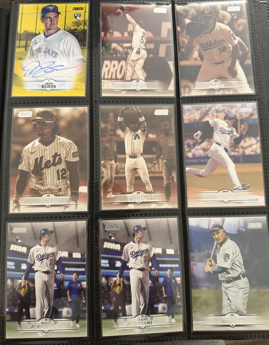 TheeOch0's tweet photo. 2 boxes, Topps Stadium Club @CardPurchaser https://t.co/ZxwMqpImPc
