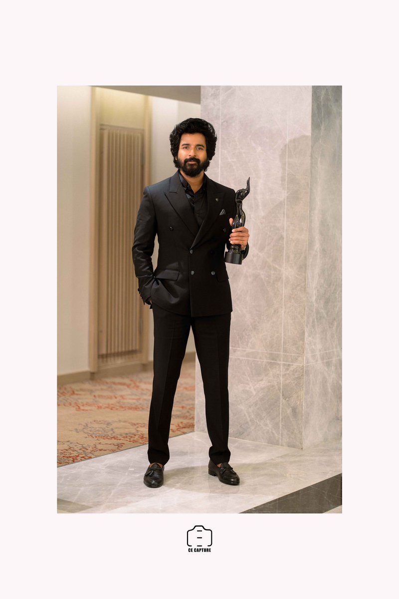 Cyril Eanastein tweet media