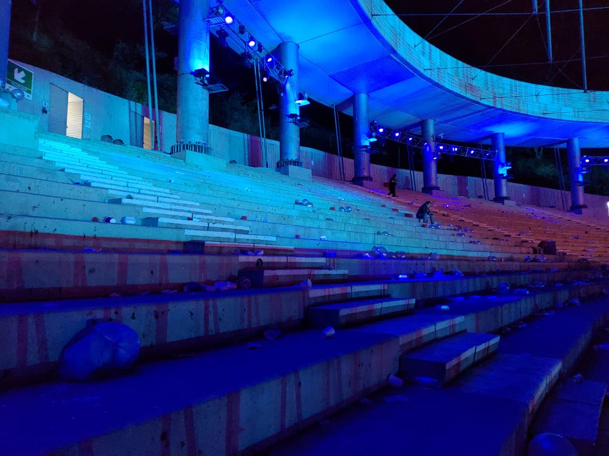 El público en la Quinta Vergara esperando a Matteo Bocelli:

 #Viña2026