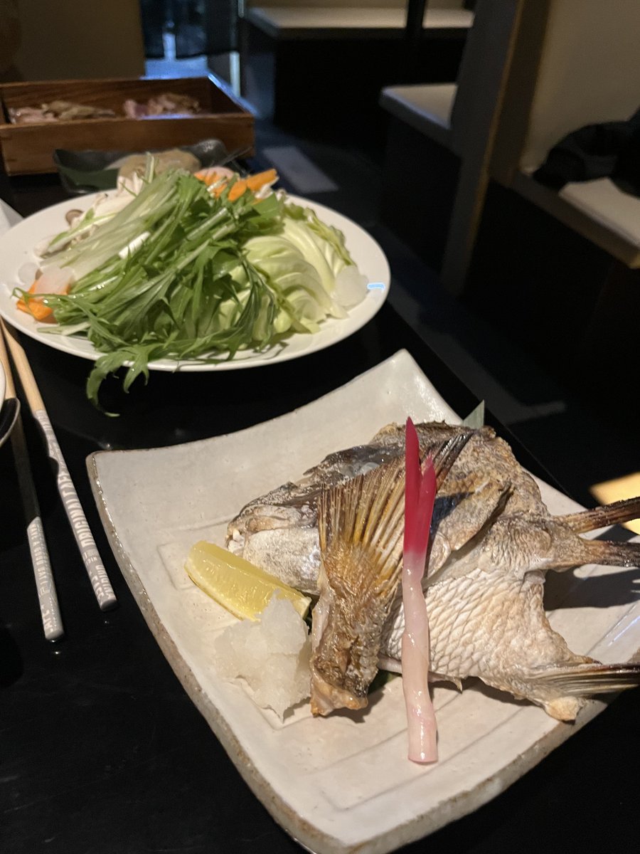 kbpingpong's tweet photo. 前のりで四日市で一泊。本日は新体練卓球ダブルスリーグ第4部に参加しました。
結果6勝1敗で2位。１位の組には3-0で負けました。負けた試合が1番楽しかった
#卓球 https://t.co/jG16j7XL7e