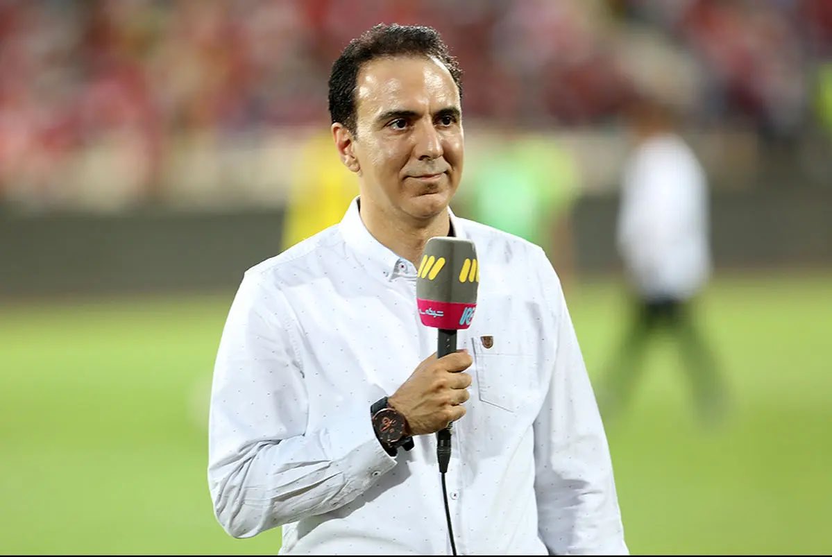 مزدک میرزایی که ۲۲ سال برای صداوسیمای آخوند کار کرد و تو این سال‌ها حتی در حد یک جمله هم از مردمش حمایت نکرد،
و محمد تقوی که وقتی سرمربی تراکتور بود «فوتبال رو جدا از سیاست» می‌دید!

حالا از رسانه‌ی فرقه‌ی پهلوی به #وریا_غفوری حمله می‌کنن؛ کسی که در تمام این سال‌ها کنار مردم بوده
