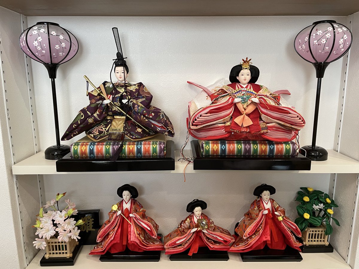 引き続き1番下がちょこまかと危ないのでゲートの中の棚にちょこんと