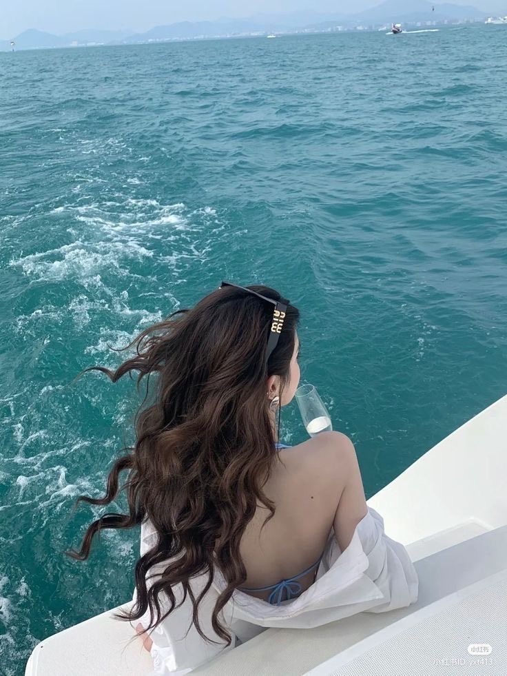 Can i get a Good morning?☀️❤️
Guess where am i ?