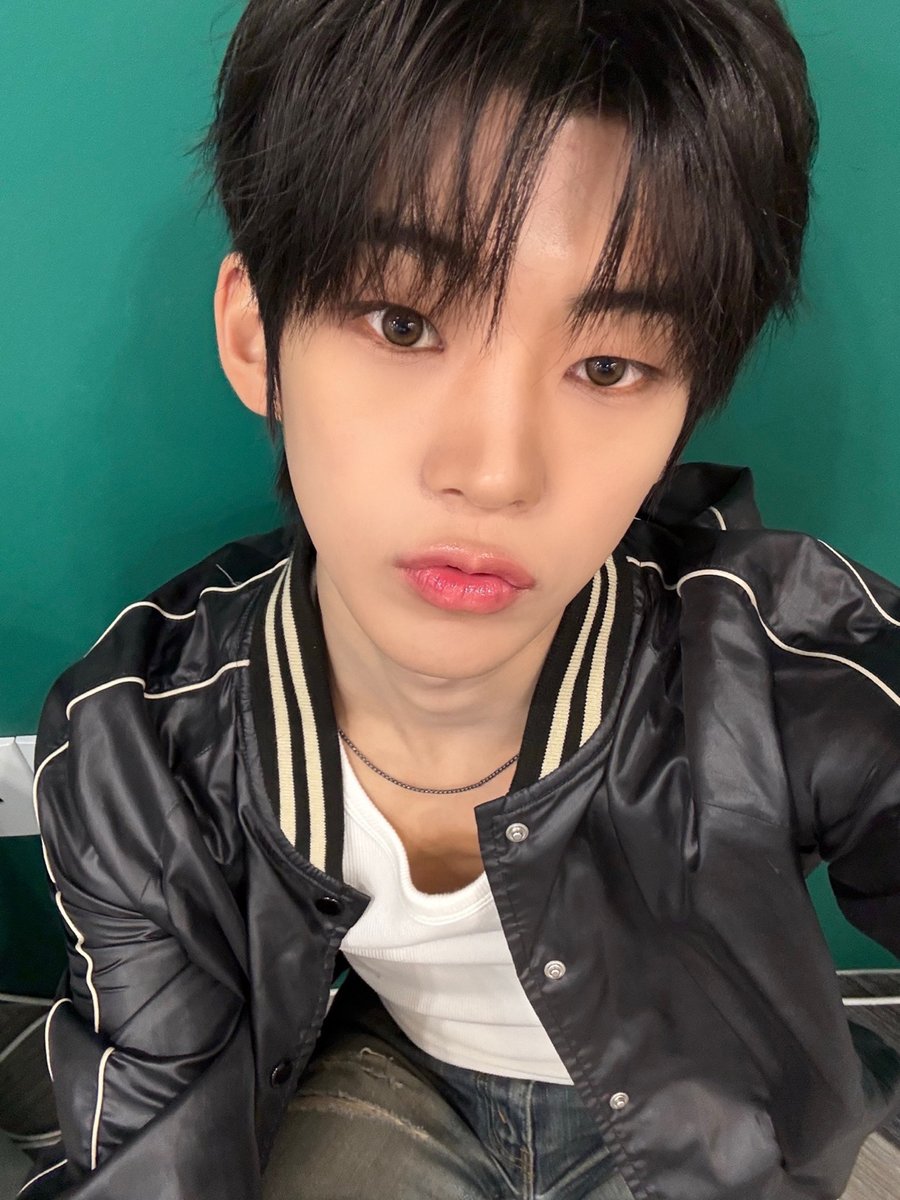 idntt_cosmo's tweet photo. 🫶🙋‍♂️🫡

#idntt #아이덴티티 #アイデンティティ
#unevermet #김도훈 #kimdohun https://t.co/ACMp6yqvhR