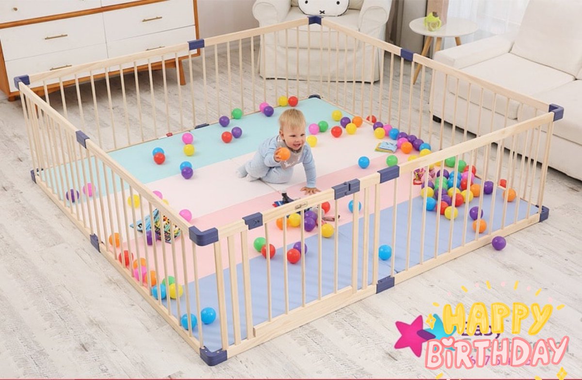 สิ่งที่คนอื่นเห็น : กรงหมา
สิ่งที่ผมเห็น : คอกกั้นเด็ก

พี่ยูก็ตัวแค่นิ 🤏 น้องนอร์ธโปรดเห็นใจ 🥺

#MyRomanceScammerEP4
#OhmThitiwat