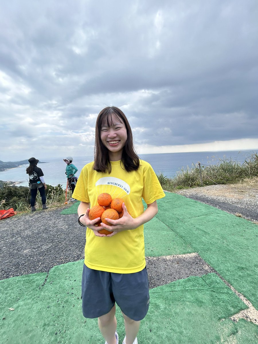 keycrew_'s tweet photo. 公園でみんなで寝っ転がって星空見てたら本気で寝始めたキャプテン面白すぎる笑笑笑笑
(全員20歳超えております👮‍♀️🍻) https://t.co/6Hh29mrIMM