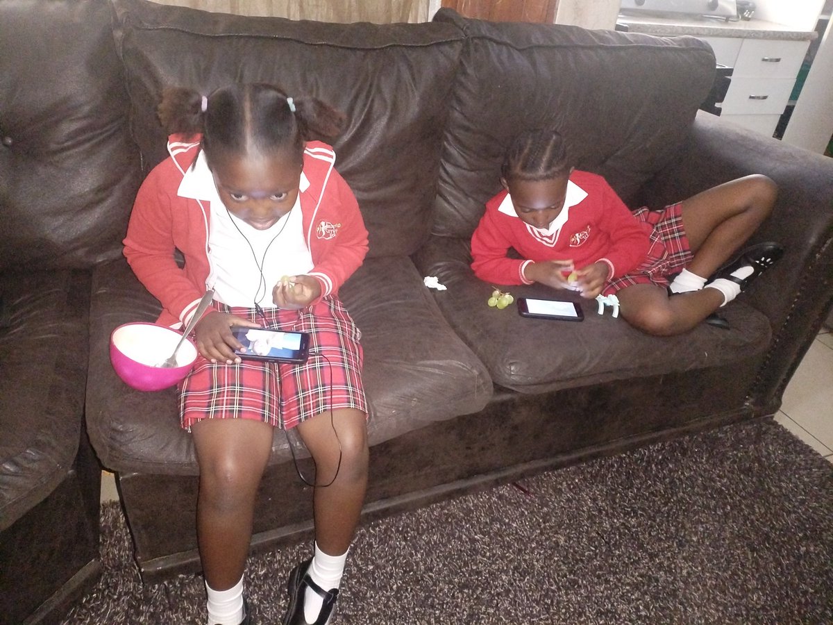 DaughterG87606's tweet image. Dear Lord for their sake, may my CV locate my next employer.
#Schoolfees
#Lunchboxes
#BestMornings ❤️🙌🏾
Jesus (empty grave)