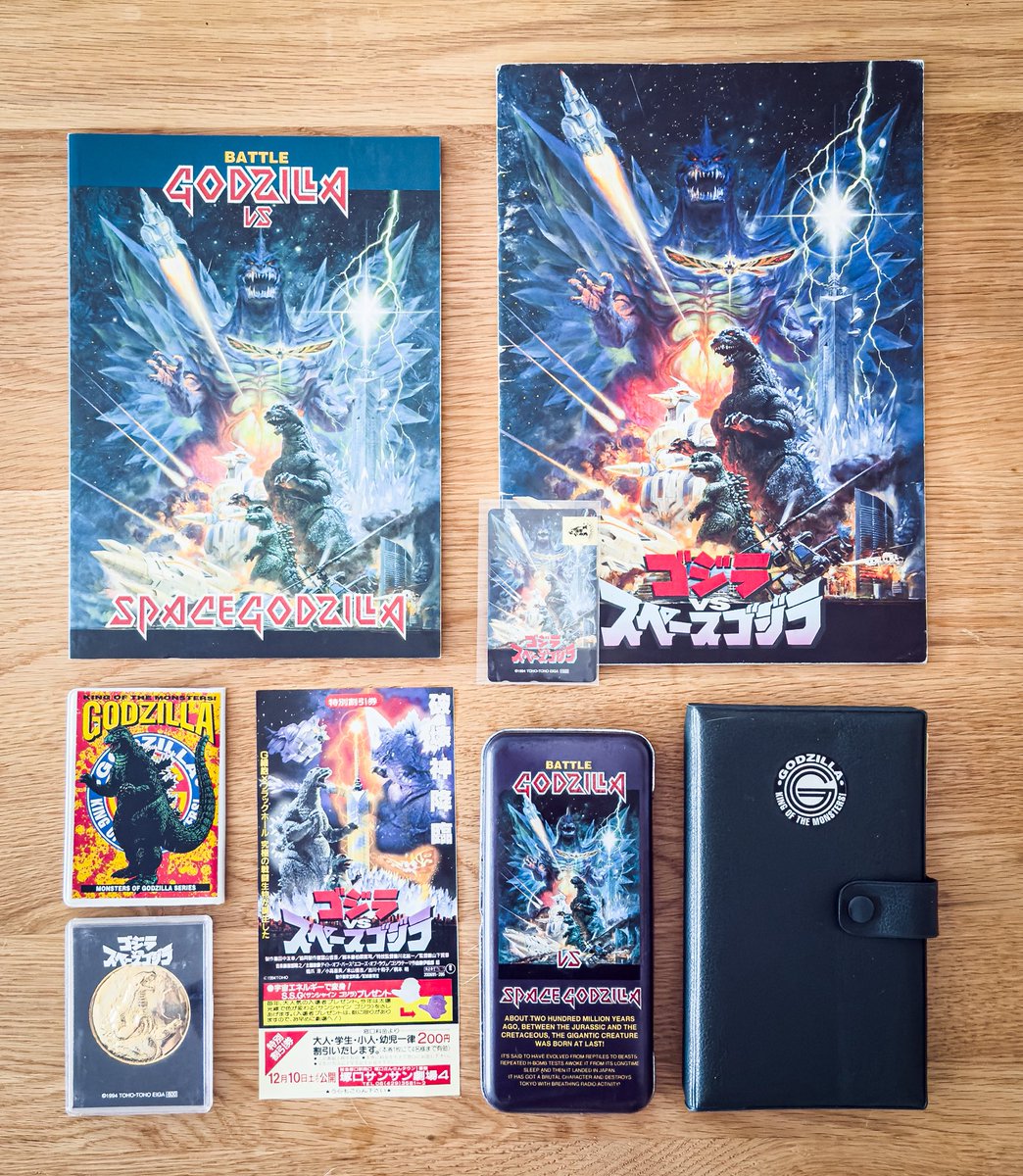 三連休全部仕事ですが、夜はスペゴジを行くので、気分高めるために当時