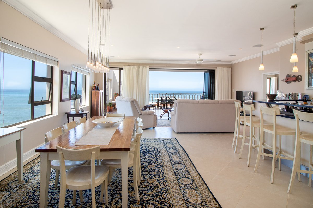 PurdonHelen's tweet photo. Luxury Beachfront Penthouse with Spectacular Sea Views in Port Alfred https://t.co/UcGmDiZxck #harcourtsportalfred #propertyforsale #portalfredproperty #beachfrontbliss #holidayhome #portalfred https://t.co/vMpqw8pYsq