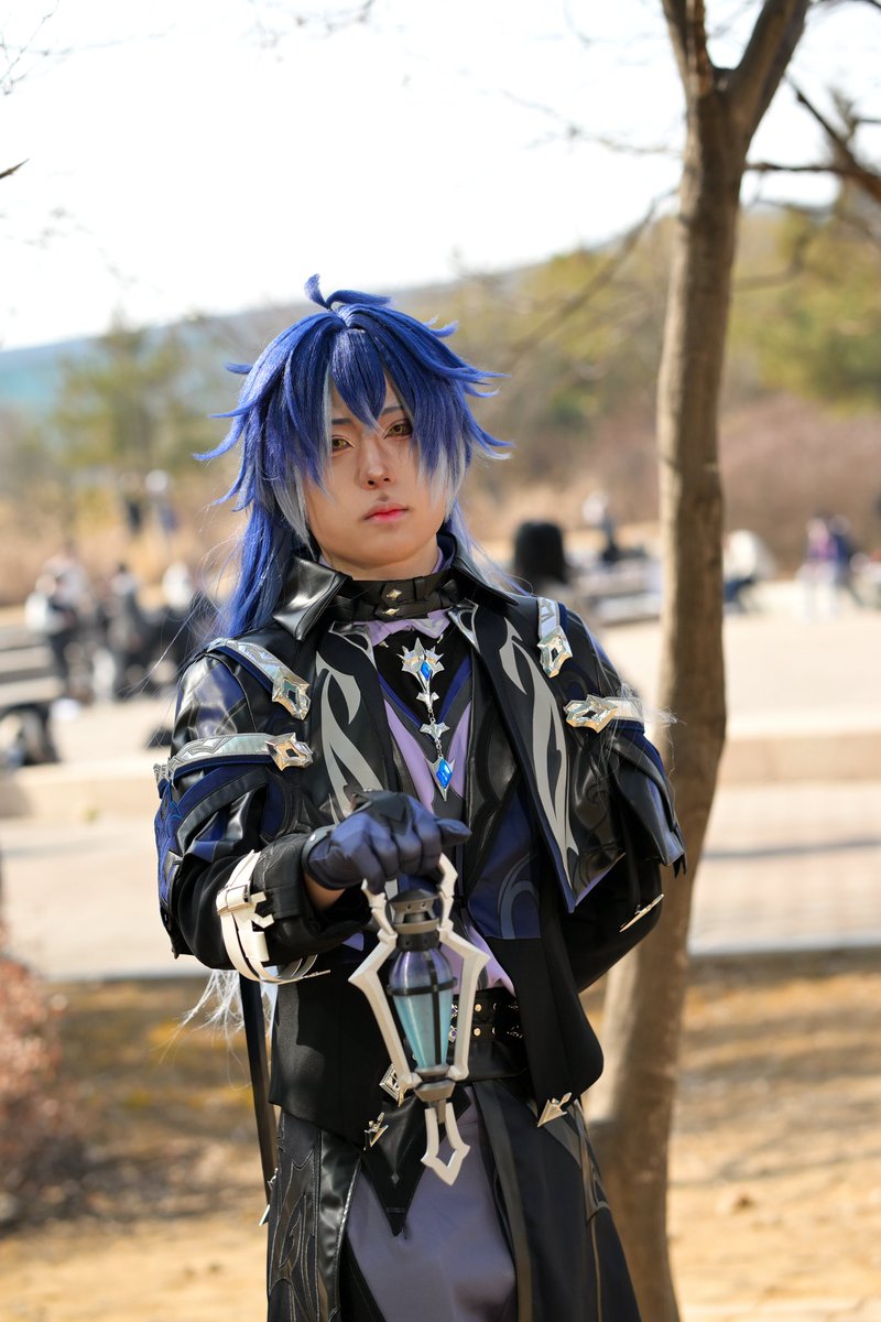 #GenshinImpact #Flins 
#菲林斯 #原神
노드크라이는 스네즈나야 영토의 일부지만, 우리에게 「여왕님을 위하여」 같은 말버릇은 없습니다. 「우리」가 누구냐고요? 당연히 「등지기」입니다만… 다른 걸 생각하셨나요?