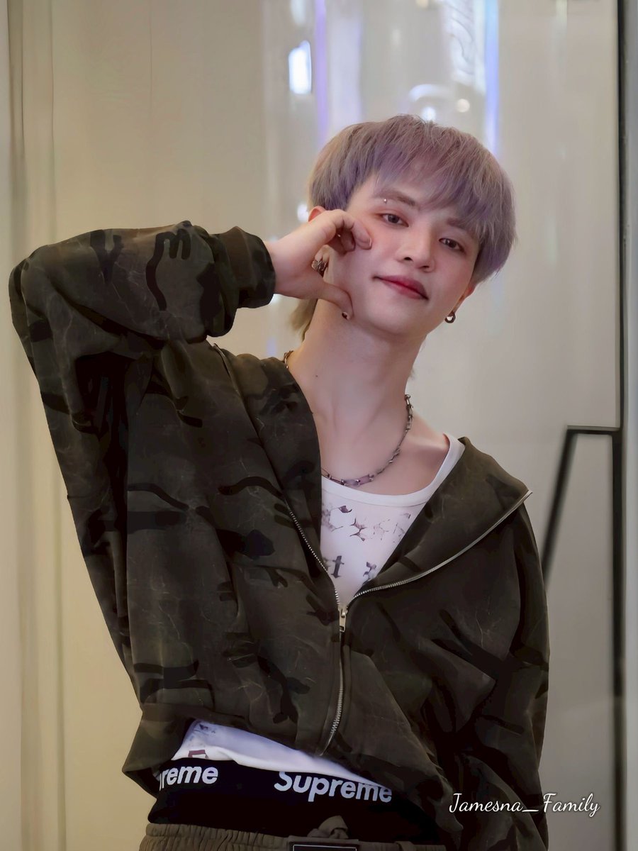 jamesna_family_'s tweet image. หล่อกระชาดใจมากค้าบ @Jamesnagon #jamesna #HOWLS #JAMESNAHOWLS