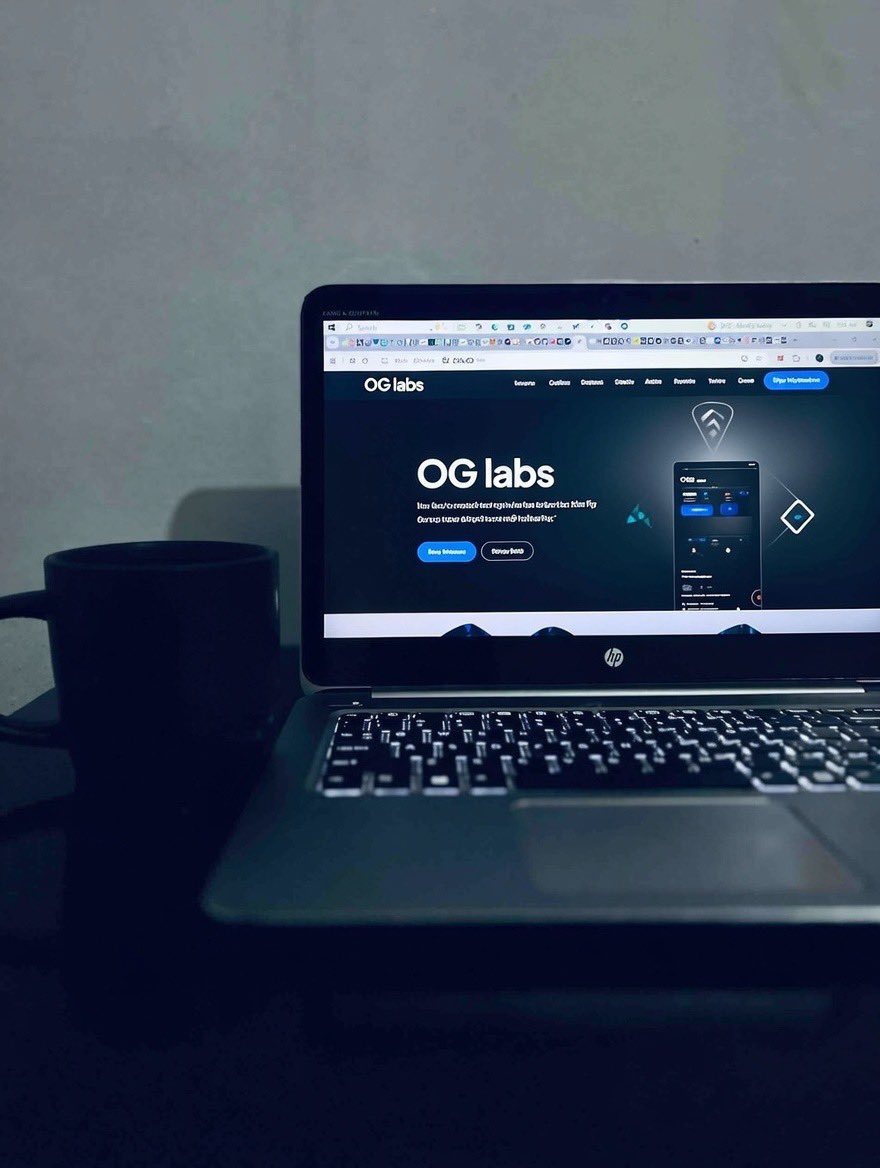 The critical question for AI isn’t the size of the models, but the resilience of the infrastructure supporting them.

When compute is centralized, execution lacks transparency, and incentives are misaligned, scale becomes a risk. In contrast, decentralized compute, verifiable