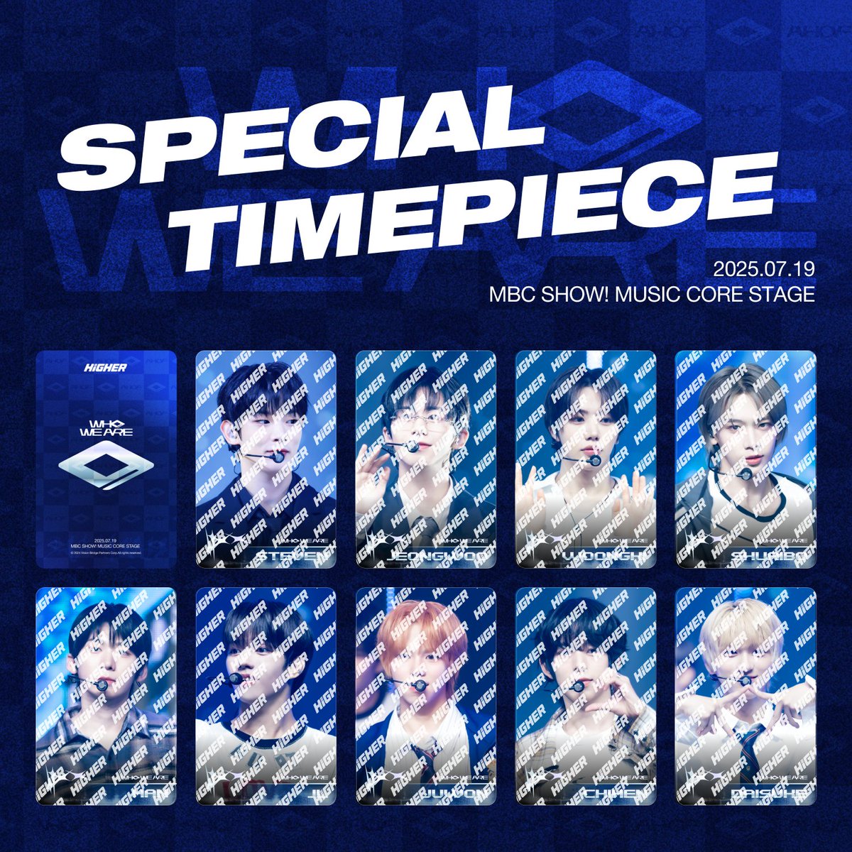 HIGHER_twt's tweet image. ✨ AHOF TIMEPIECE OPEN!

데뷔 앨범 ‘WHO WE ARE’로 전한 가장 솔직한 시작,
그리고 타이틀곡 ‘그곳에서 다시 만나기로 해’로 완성된 진심의 무대—

AHOF의 이야기를 담은 두 가지 타임피스가 공개됩니다 ✨

📸 ‘WHO WE ARE’ CONCEPT PHOTO 타임피스
‘우리는 누구인가’라는 질문에서 출발한
AHOF의