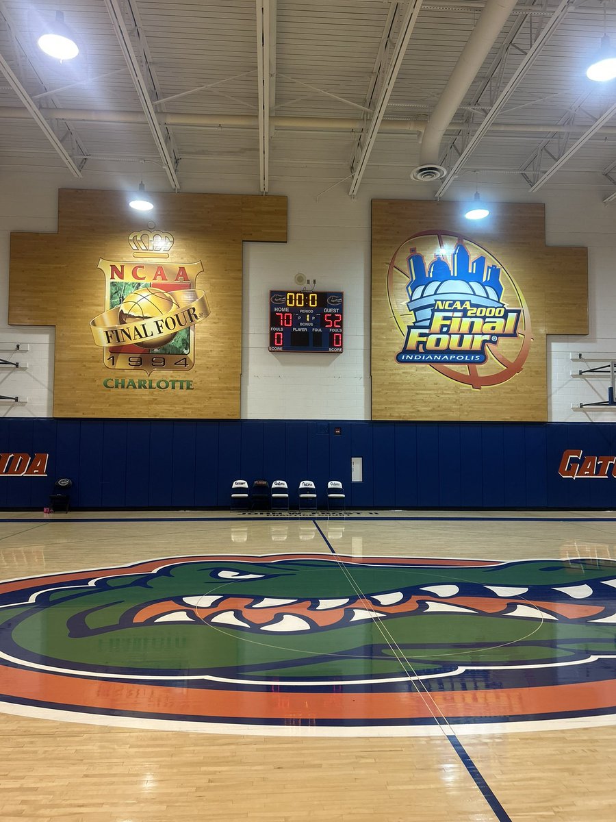 UF Men's Basketball Managers tweet media