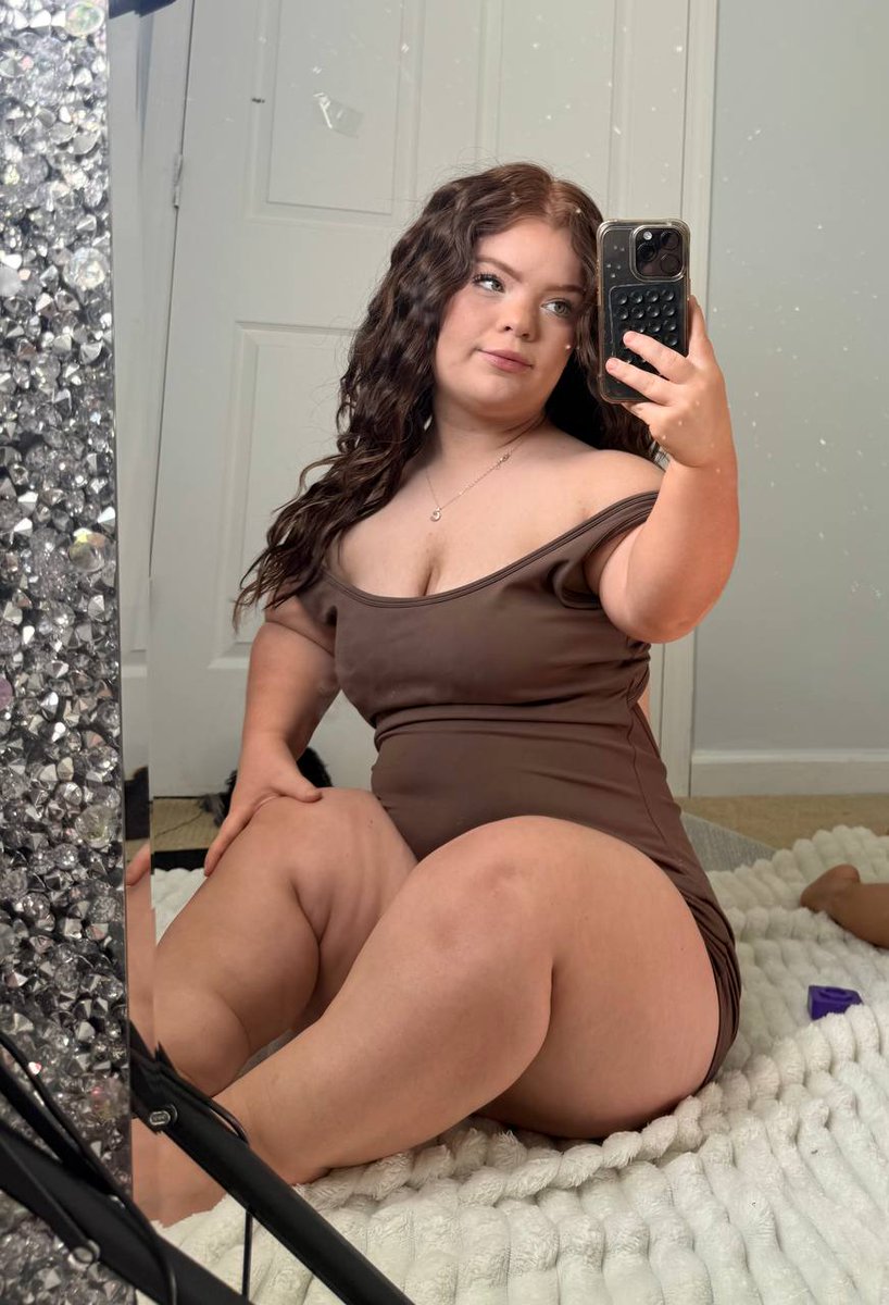 holly tweet media