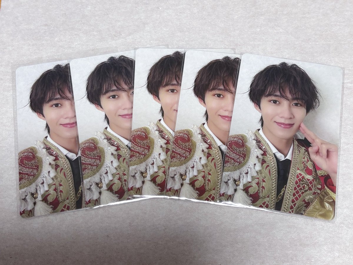 𝑹 ❤︎ tweet media