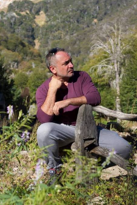 Que Matteo Bocelli se cante una canción de Lucho Jara.

 #Viña2026