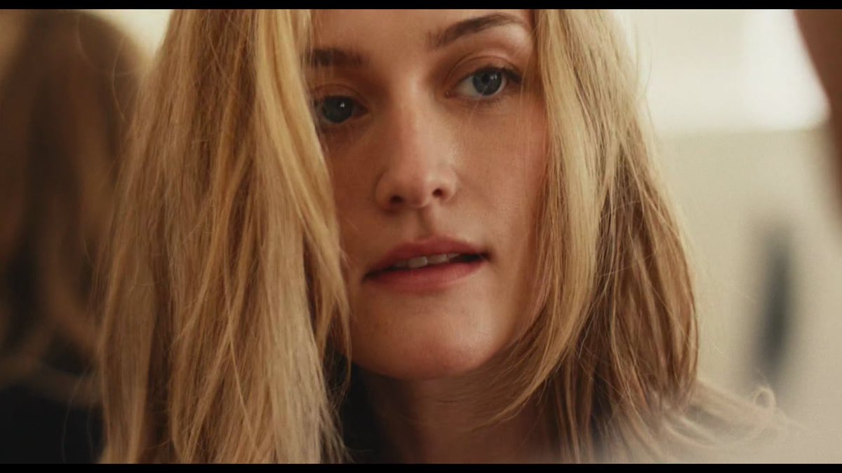 ashotmagazine's tweet photo. Sarah Pidgeon as Carolyn Bessette in ‘Love Story’ (2026). https://t.co/Lvj46LOSMt