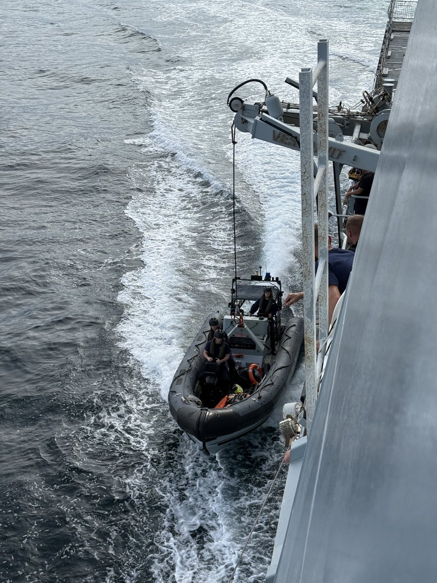 HMS Tamar tweet media