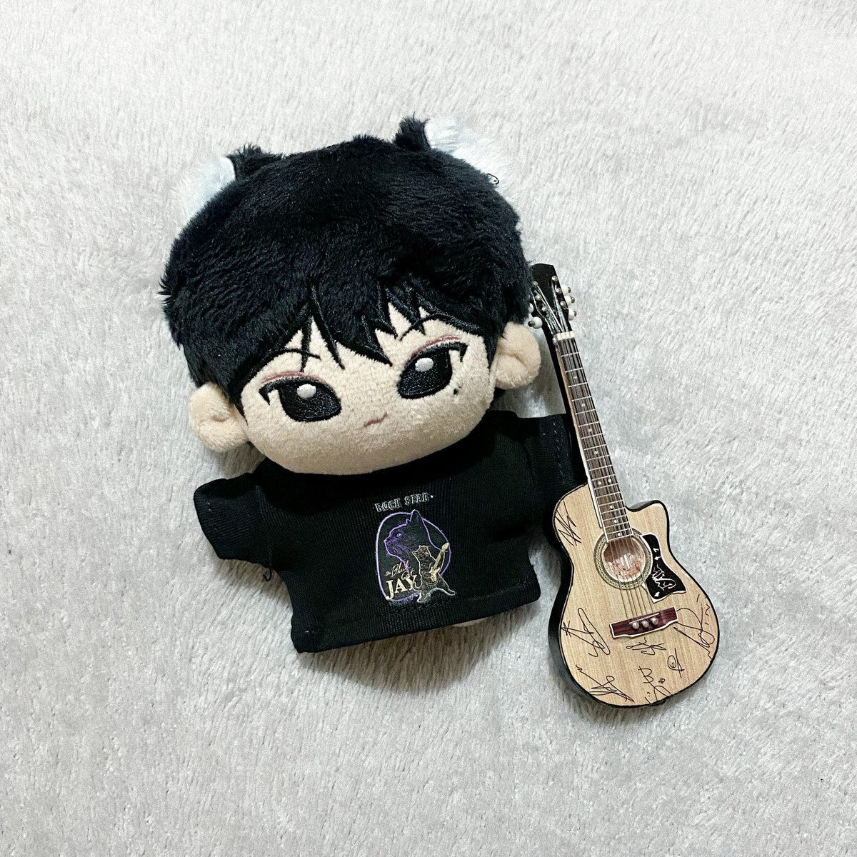 kjsdiorx's tweet photo. ๊ฐ ๐ | #mailsforkjs ๊ฑ
from: @catstarpjs | #pawsitivefeedbacks โก
:ยจยท.ยทยจ:
`ยท. new clothes for the bebu .แ thank u so much po ๐ซถ๐ป https://t.co/8gjSC14sfg
