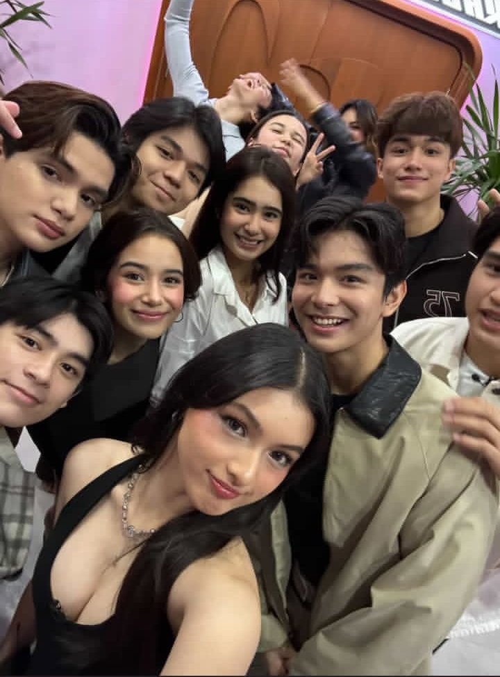 cscfuls's tweet photo. may makulet sa likod 🤭

#okaynato #cargo https://t.co/onR9RxMKIP