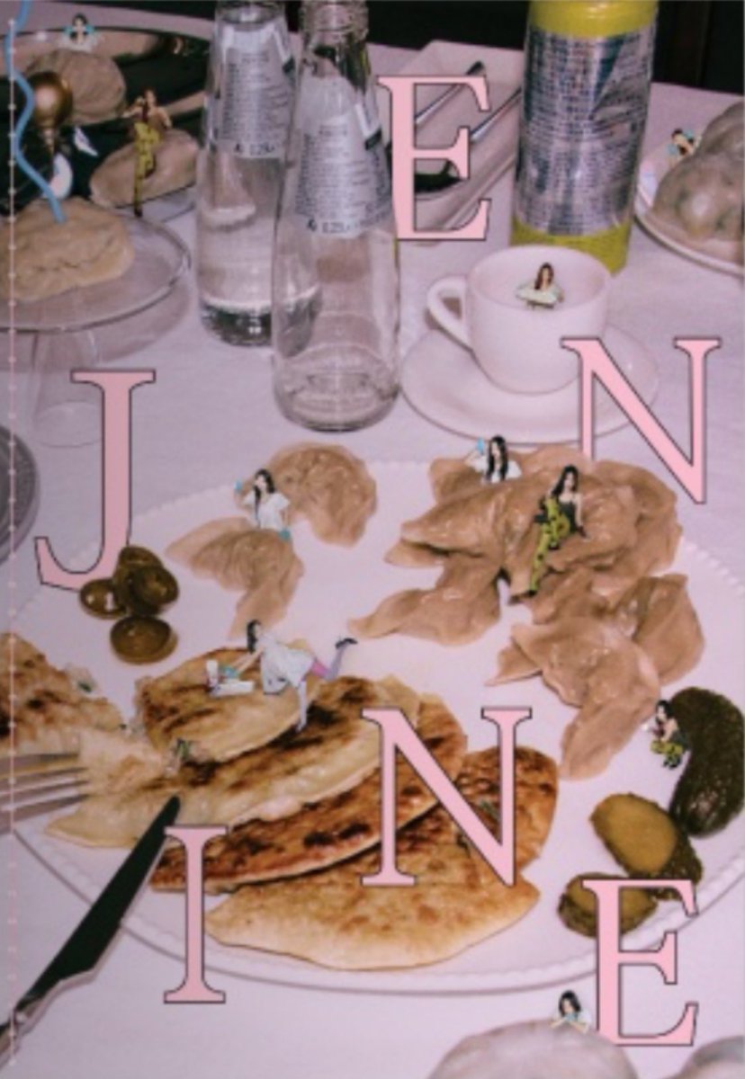 Mini Jennie is all over, so cute 😊