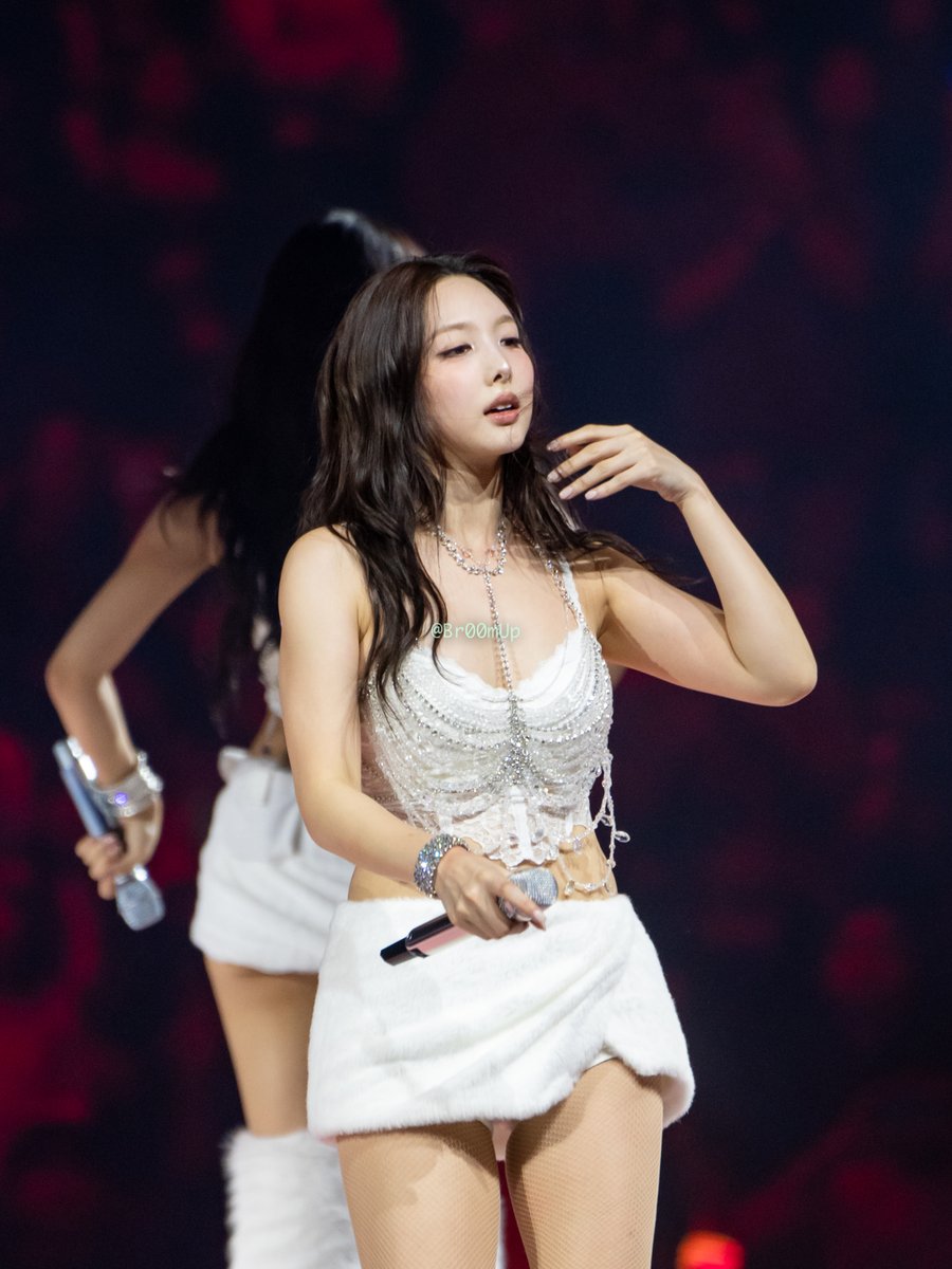 You shine even without the moonlight tweet media