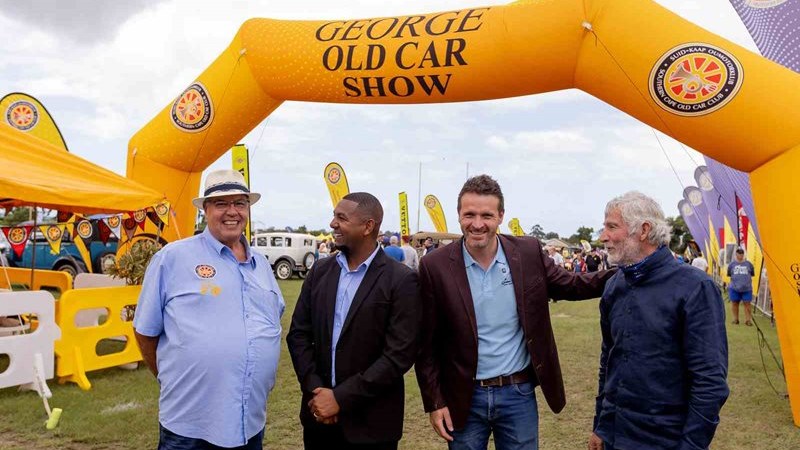 MosselBay Advertiser tweet media