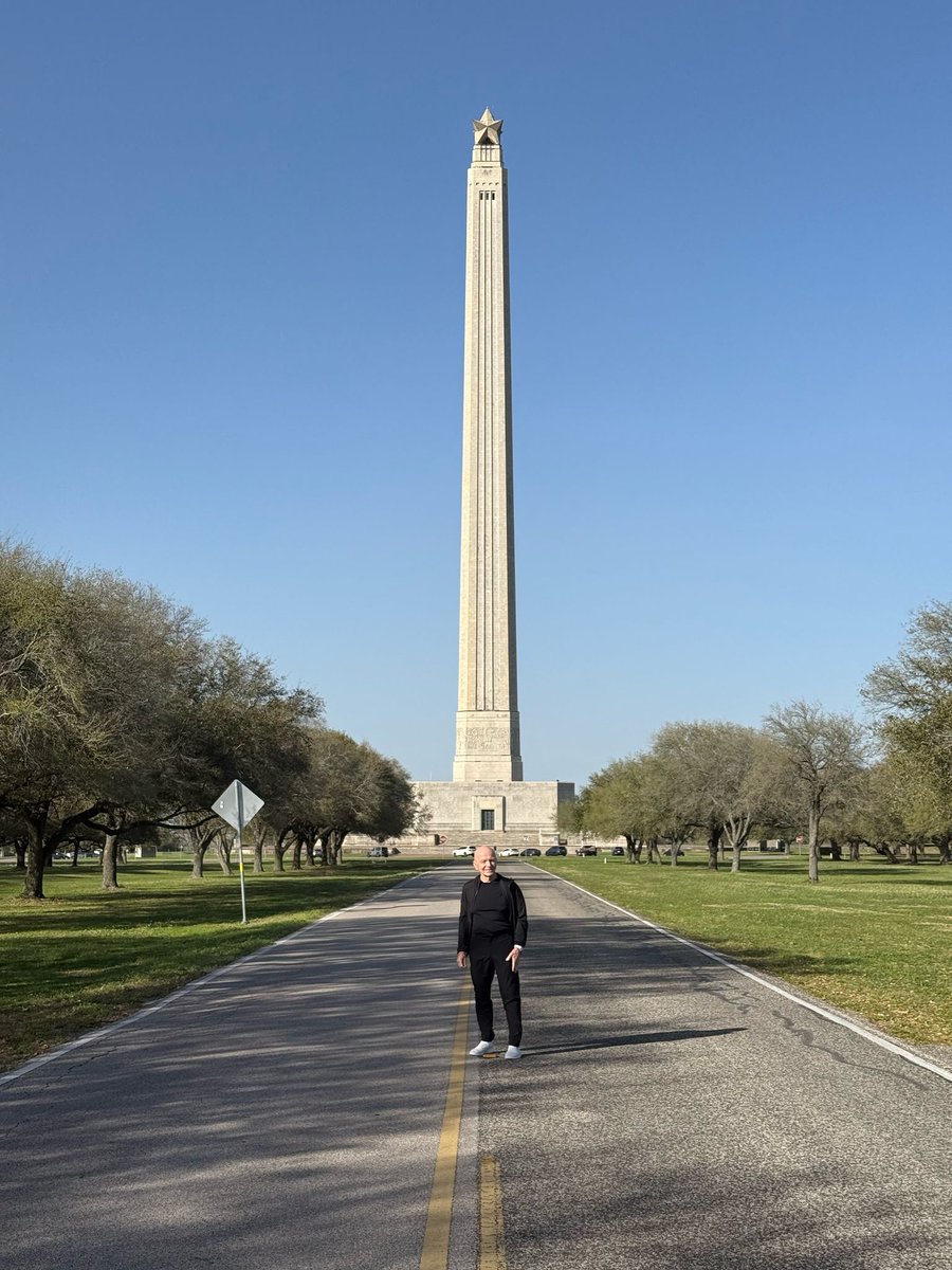 Mark Mobius tweet media