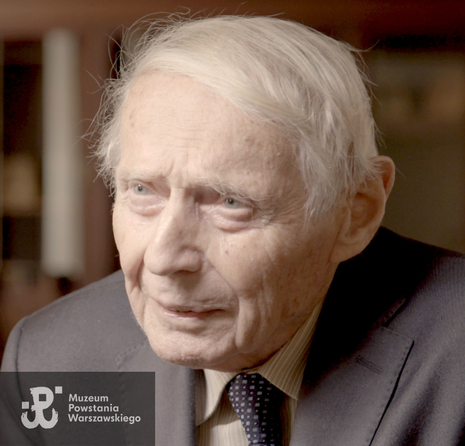 #EchoHistorii 
23 II 1923 w Warszawie urodził się Zdzisław Życieński ps. „Zadora” „Wojciech Skrzetuski”, „Krzysztof”, żołnierz Narodowej Organizacji Wojskowej i Narodowych Sił Zbrojnych, powstaniec warszawski, pracownik wywiadu i kontrwywiadu NSZ.