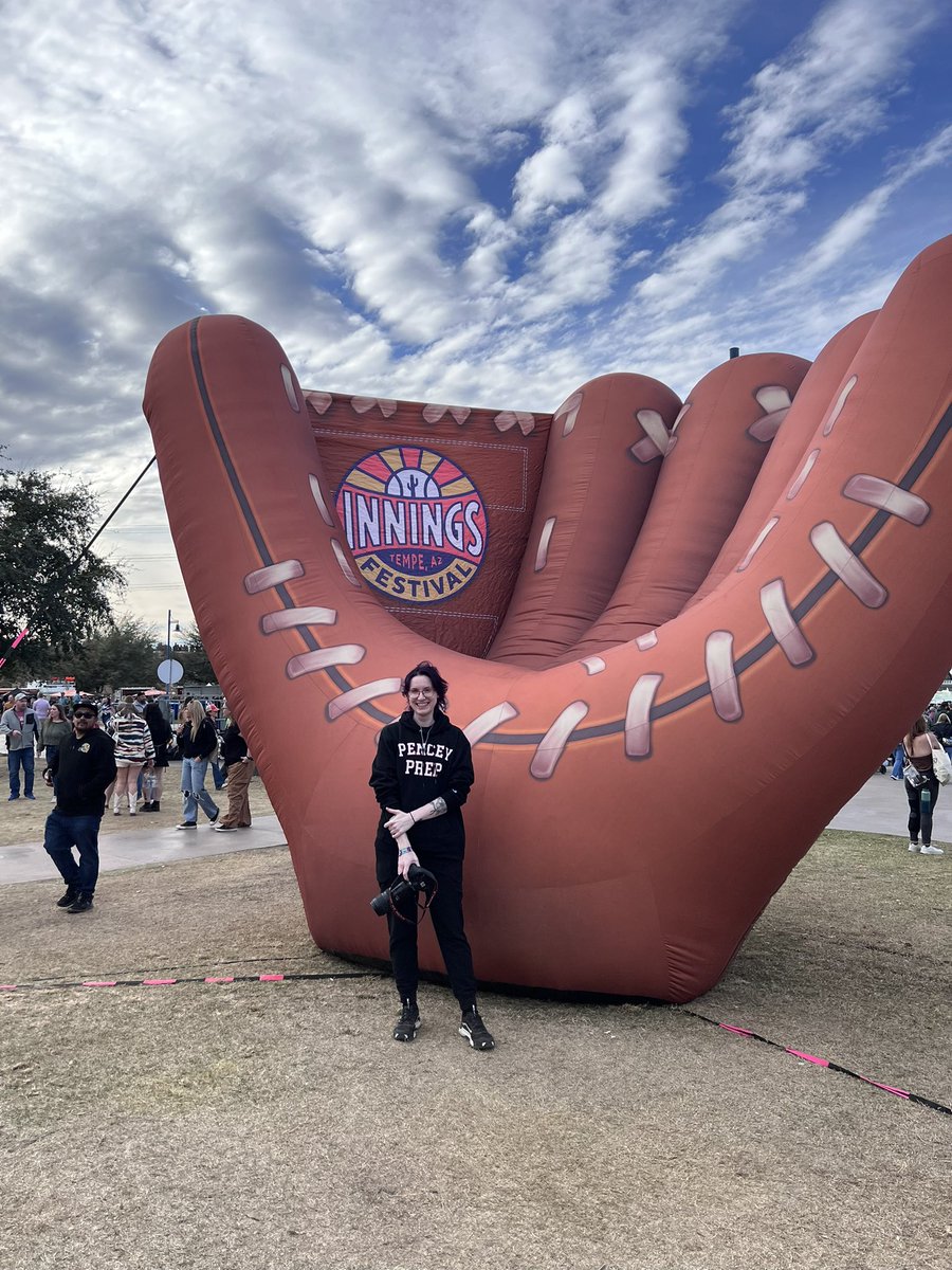 ray gun jones tweet media