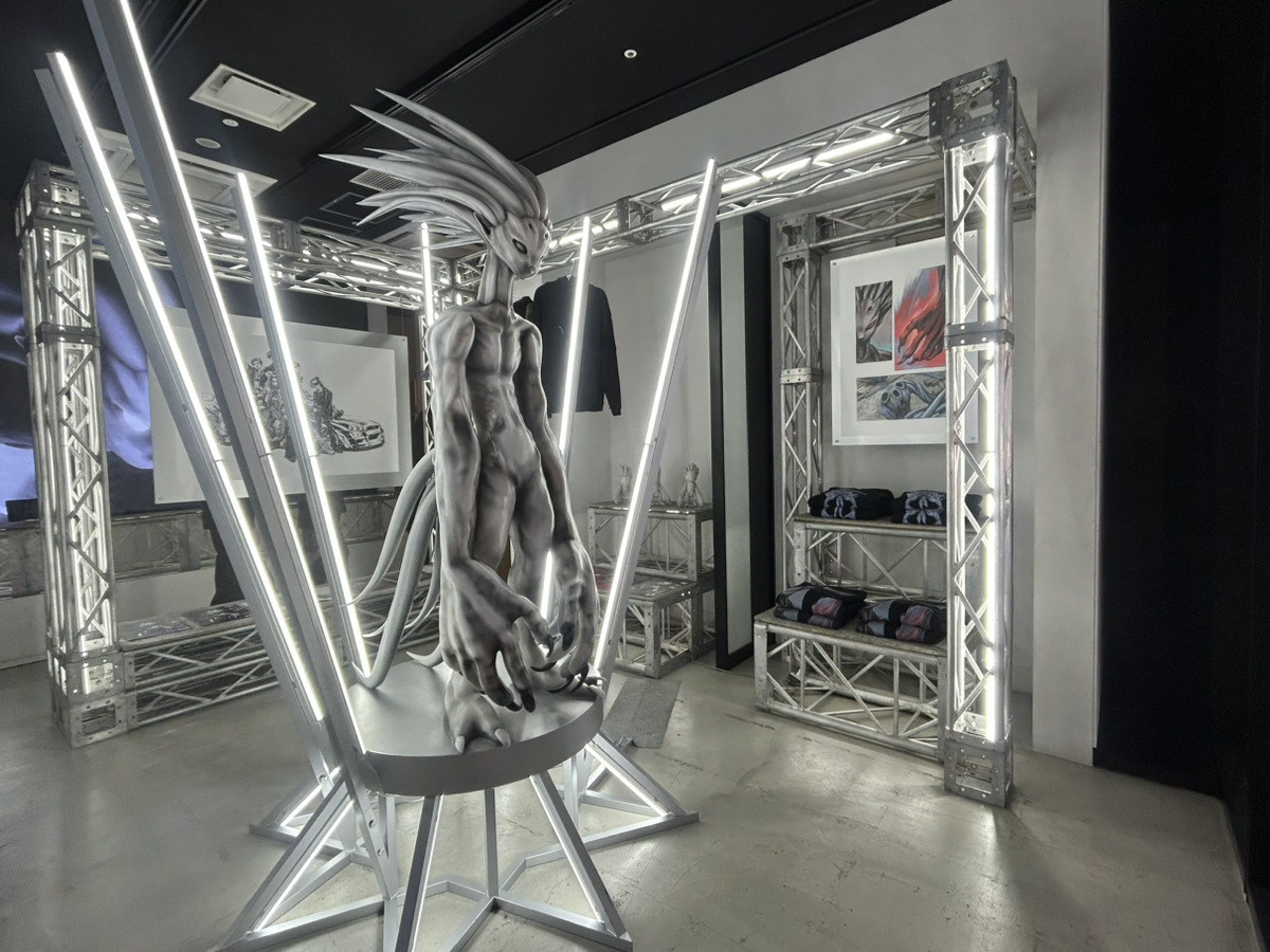 THE［　］STORE tweet media