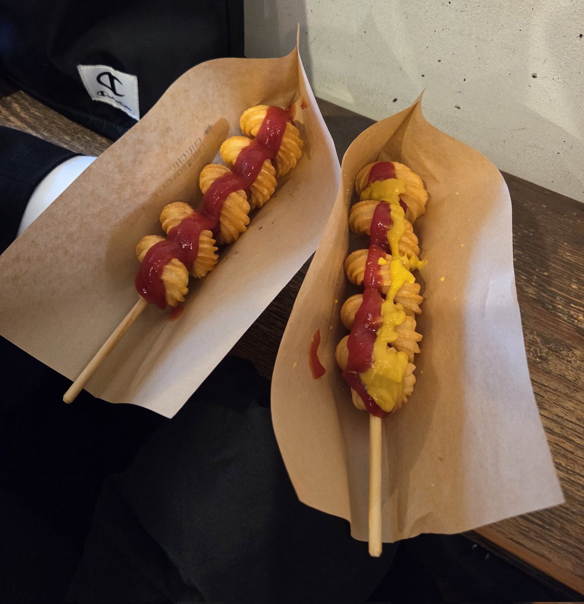 友達とチュロス食べに行ってた🎶