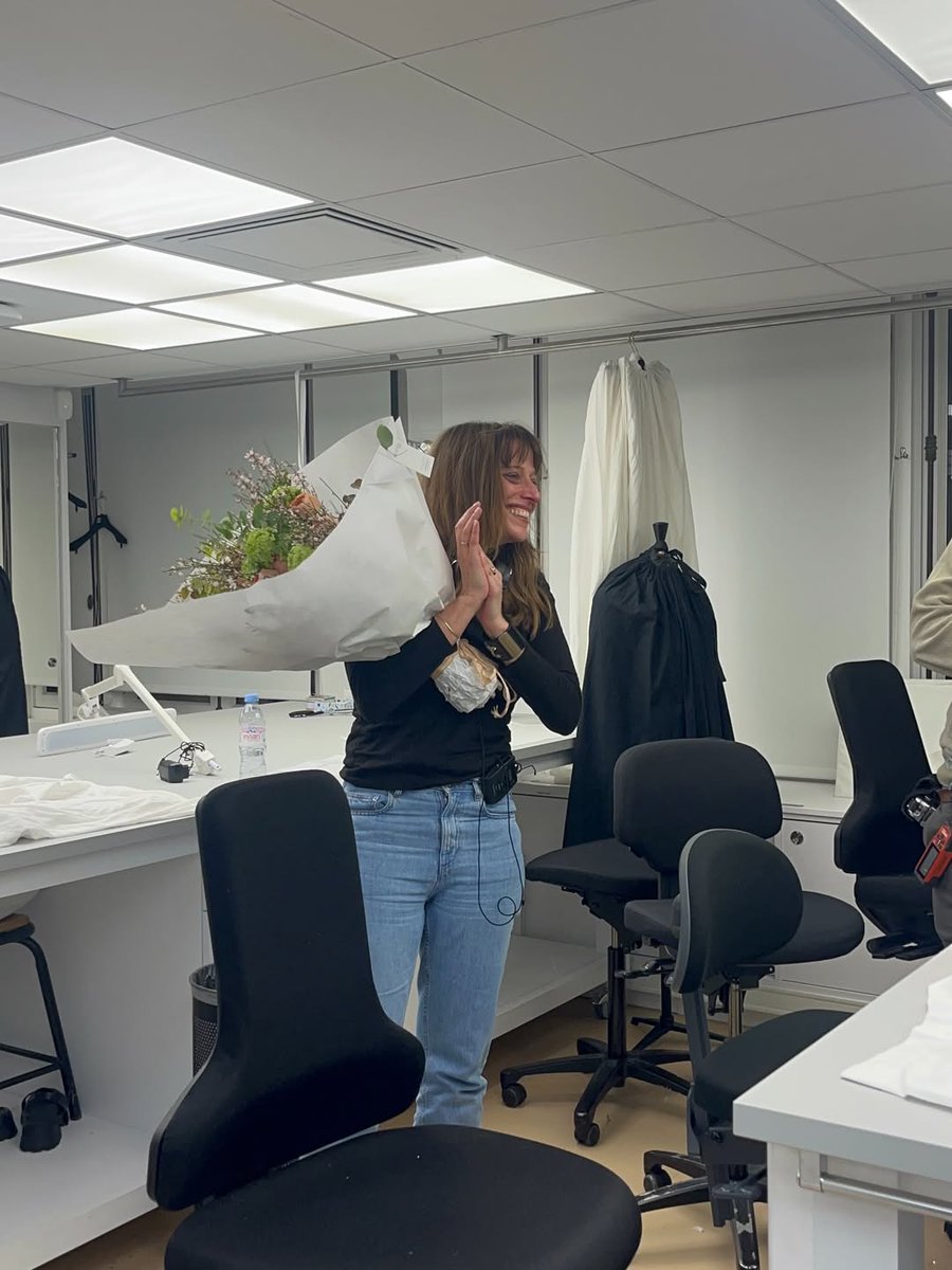 MagaliDMathias's tweet photo. "Coutures is in theaters everywhere in France!
What an adventure ... We are many things, but how lucky to have been surrounded by these amazing women throughout this film
🪡💗" - garance marillier (christine in #Coutures)
#angelinajolie #anyieranei #ellarumpf #alicewinocour
https://t.co/DkGoerCvLH