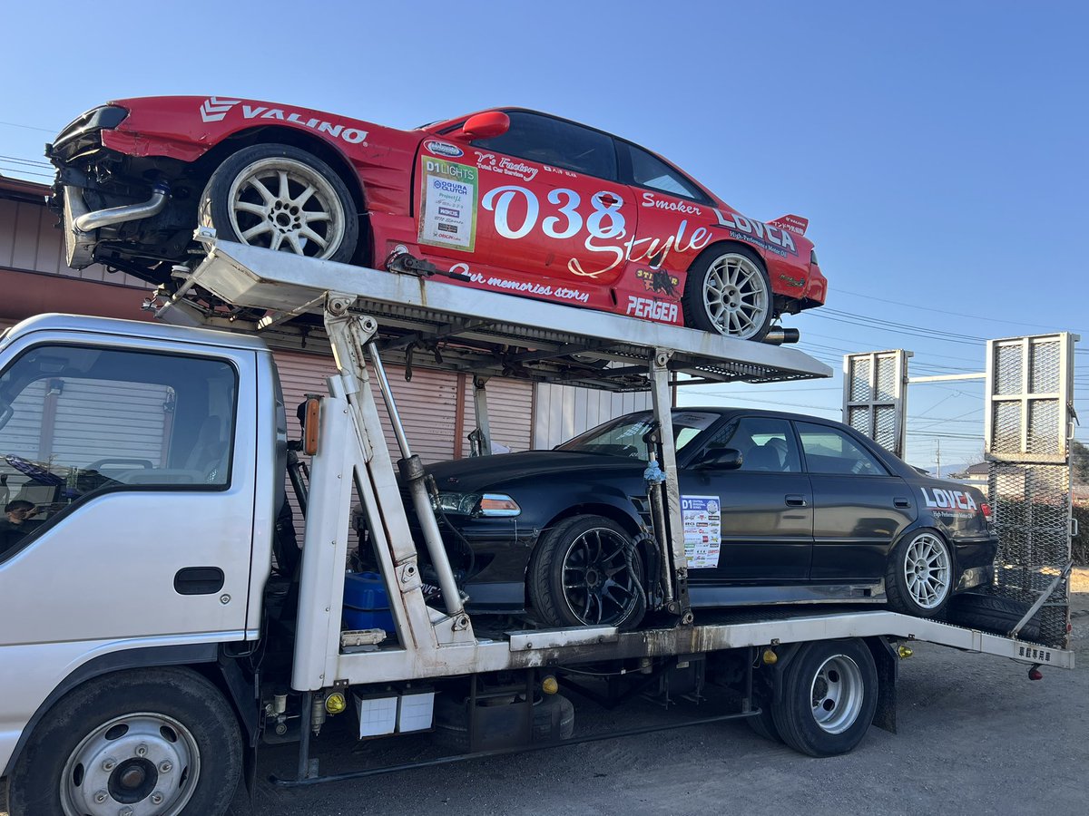 038style_s14's tweet photo. 去年まで乗っていた車と今シーズン乗る予定の車🤗🤗
明日は筑波サーキットジムカーナ🏁
シルビアは1年ぶりにエンジンが治って
マークIIはエンジン諸々パワーアップして2台ともシェイクダウン🚗³₃
  #LOVCA  #MEGATECH #REALDRIVE  #smoker #038style  #筑波サーキット  #つくばジムカーナ https://t.co/0CGxfiEP0h