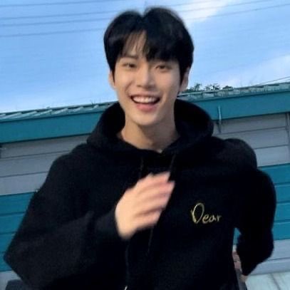 Do_yzni's tweet photo. 고달픈인생에지금필요한 : https://t.co/dTNqJQI4TE
